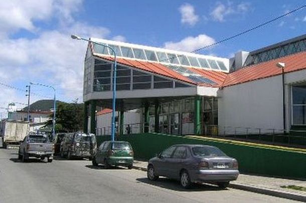 Macabro: dio a luz, escapó del hospital y ocultó a su bebé muerto en un placard