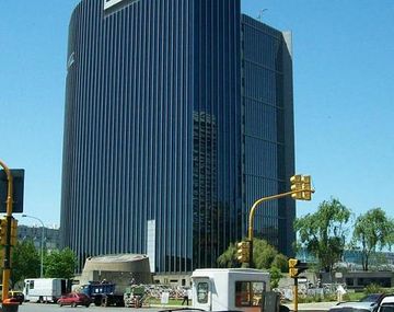 Definen en Milán la posible venta de Telecom Argentina
