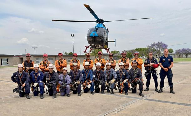 El Grupo Especial de Rescate de los Bomberos de la Ciudad capacitó a sus nuevos miembros
