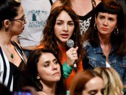 Thelma Fardín denunció a Juan Darthes por violación Thelma Fardín denunció a Juan Darthes por violación