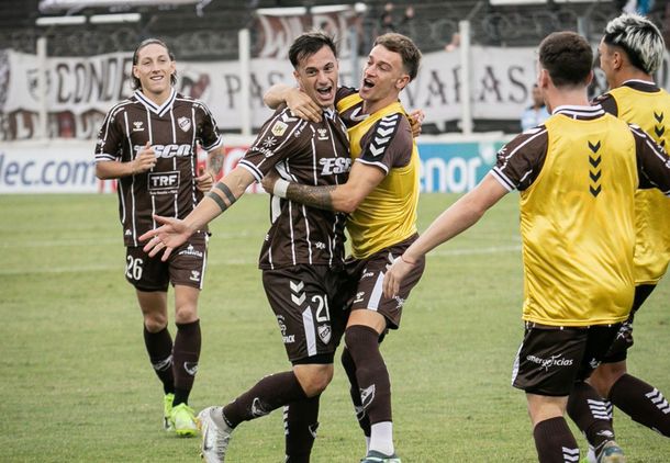 Platense le ganó 2-0 a Argentino (Q) y avanzó en la Copa Argentina