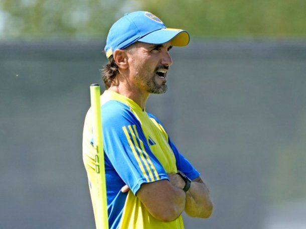 Diego Martínez mete mano: el 11 de Boca para enfrentar a Sarmiento de Junín