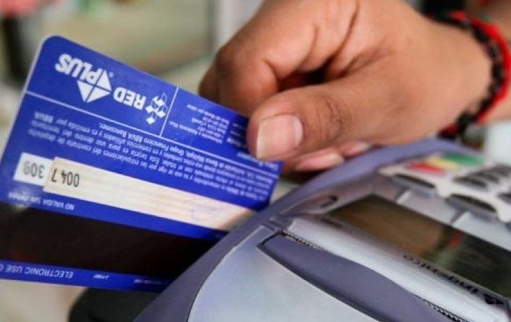 En noviembre subió el consumo con tarjetas de crédito y débito
