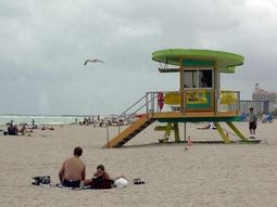 despidieron a un guardavidas porque rescato a un ahogado despidieron a un guardavidas porque rescato a un ahogado