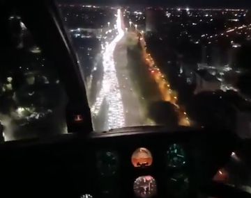 Choque fatal en Av. General Paz: un motociclista murió arrollado por un camión