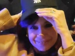 Cristina Kirchner usó una gorra con la leyenda CFK 2023