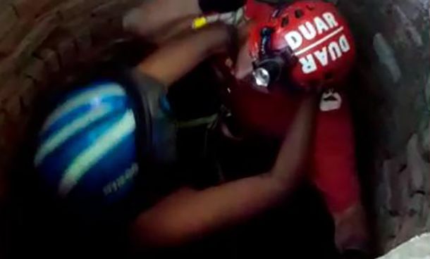 VIDEO: Turista rosarina cayó a un aljibe de Córdoba
