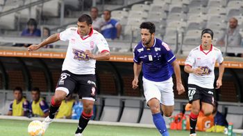 huracan empato sin goles ante universitario