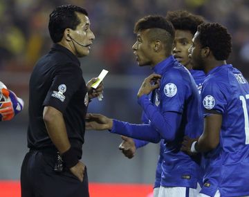 Afuera de la Copa América: la Conmebol sancionó por cuatro fechas a Neymar