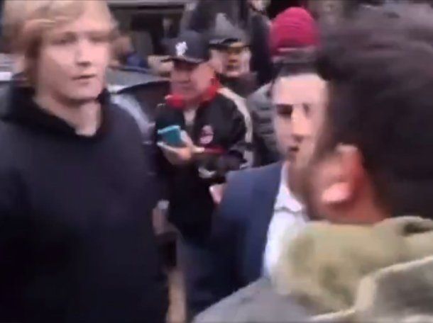 Los trolls libertarios la empiezan a pasar mal en la calle: así repudiaron a Iñaki Gutiérrez