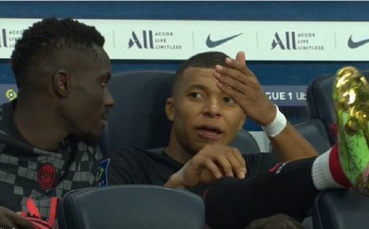 ¿Cabaret en el PSG? Mbappé acusa a Neymar de no pasarle la pelota