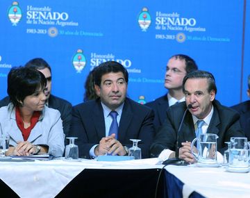 La presidenta del Banco Central, Mercedes Marcó del Pont, el titular de la AFIP, Ricardo Echegaray y el senador Miguel Angel Pichetto