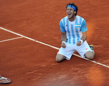 Mónaco se lució ante Simon e igualó la serie con Francia