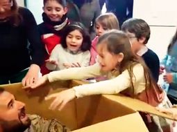 La emotiva sorpresa de un militar español a su hija La emotiva sorpresa de un militar español a su hija