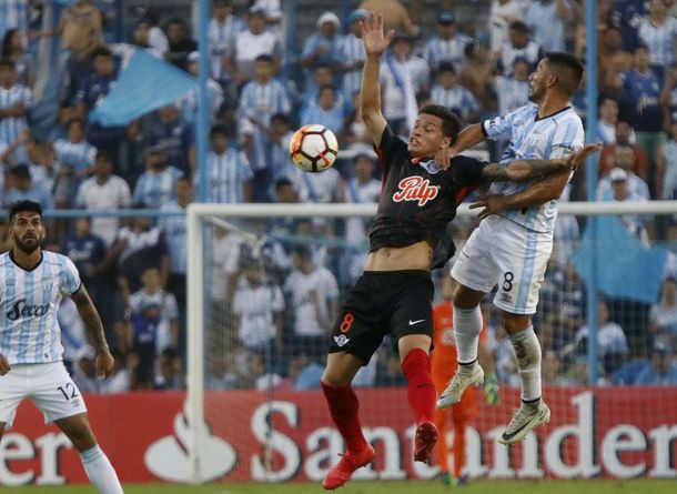 Atlético Tucumán cayó ante Libertad de Paraguay