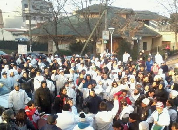 Cresta Roja: levantan los piquetes tras la promesa de reincorporar a los 600 despedidos