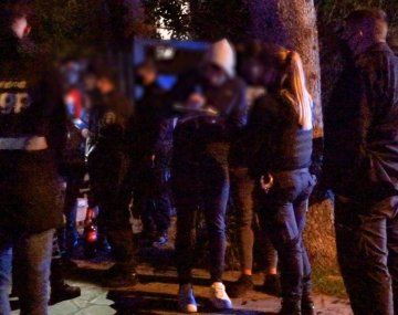Así desbarataba una fiesta clandestina la policía de Mar del Plata