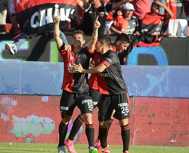 Colón venció a Gimnasia y clasificó a la Liguilla pre Sudamericana