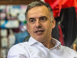 Para Yamandú Orsi, el discurso del Estado fuerte de Lacalle Pou no se condice con su forma de gobernar en Uruguay. Para Yamandú Orsi, el discurso del Estado fuerte de Lacalle Pou no se condice con su forma de gobernar en Uruguay.