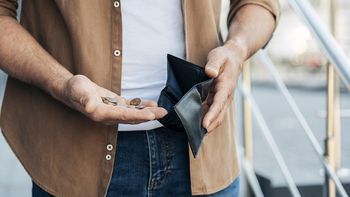 Los ciudadanos dieron su opinión sobre la situación económica actual del país. Los ciudadanos dieron su opinión sobre la situación económica actual del país.