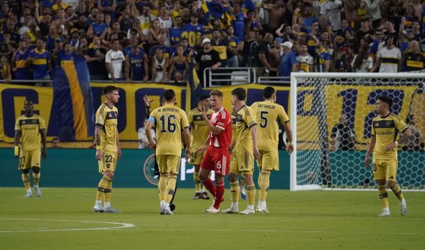 El gol olímpico de Bayern Múnich anulado ante Boca: ¿era falta sobre Marchesín?