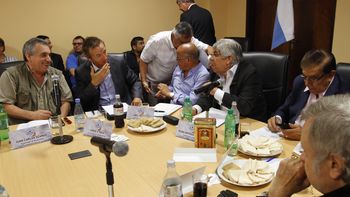 desde la cgt de moyano dicen que el ajuste que propone macri es necesario e inevitable desde la cgt de moyano dicen que el ajuste que propone macri es necesario e inevitable