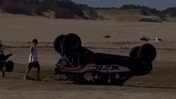 otro accidente en la frontera de pinamar: al menos un herido tras volcar con su utv otro accidente en la frontera de pinamar: al menos un herido tras volcar con su utv