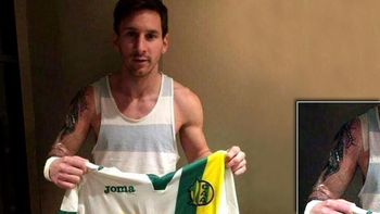 lionel messi mostro su nuevo tatuaje: ¿que se hizo? lionel messi mostro su nuevo tatuaje: ¿que se hizo?