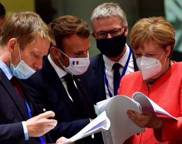 Interminable cadena de aislamientos de líderes europeos por el Covid-19 de Macron