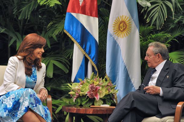 Cristina se reunió con Raúl Castro en el Palacio de la Revolución cubano
