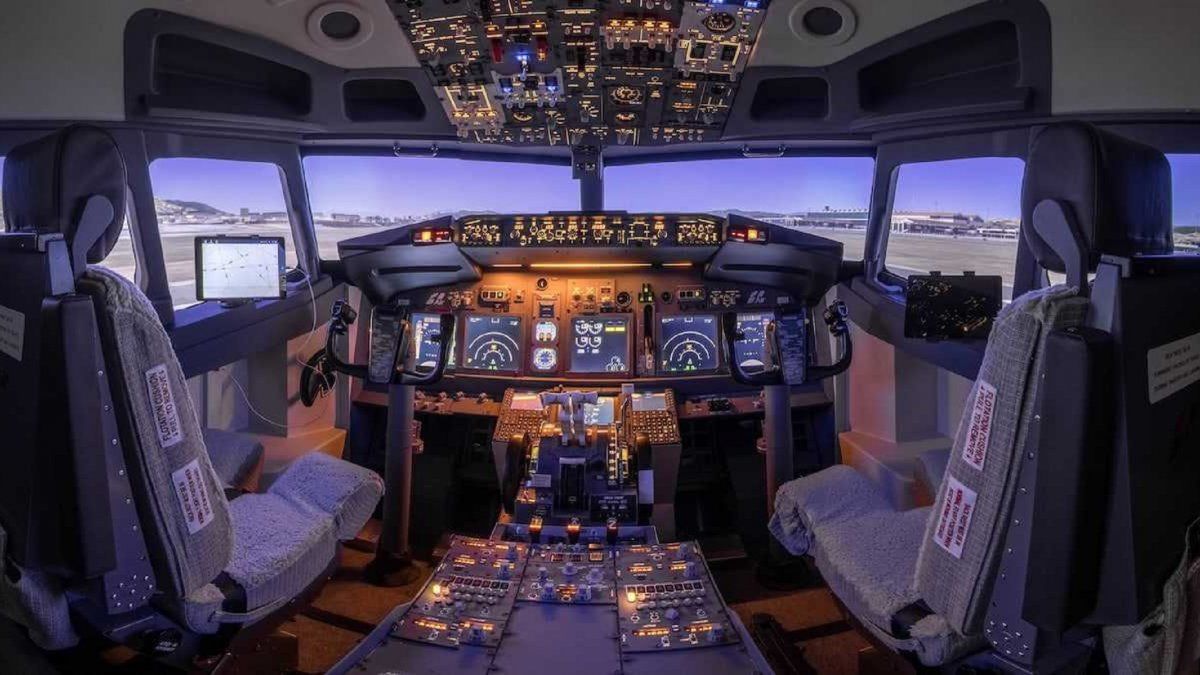 Así es el simulador de entrenamiento para el avión Boeing 737 MAX