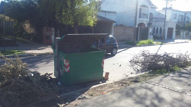 Hallaron a un bebe muerto en un contenedor de basura en Quilmes