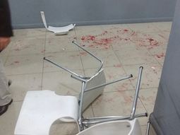 acuchillan a militante en la boca: denuncian vinculo con angelici acuchillan a militante en la boca: denuncian vinculo con angelici