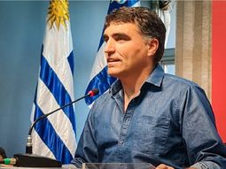 Andrés Lima, intendente de Salto. Andrés Lima, intendente de Salto.