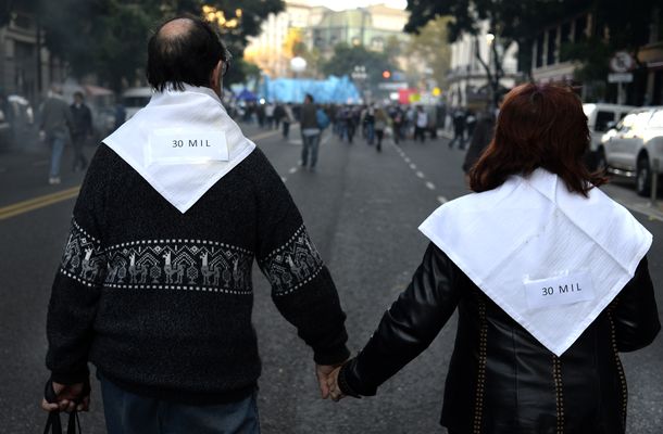 Masiva marcha a Plaza de Mayo