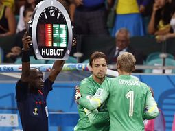 la locura de louis van gaal para ganar los penales la locura de louis van gaal para ganar los penales