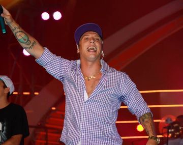 ¿El Polaco le dedica su estado Whatsapp a Gianinna Maradona?