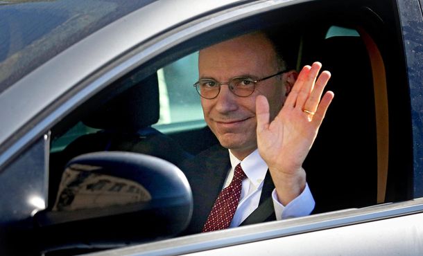 El presidente del Gobierno italiano, Enrico Letta, presentó su dimisión