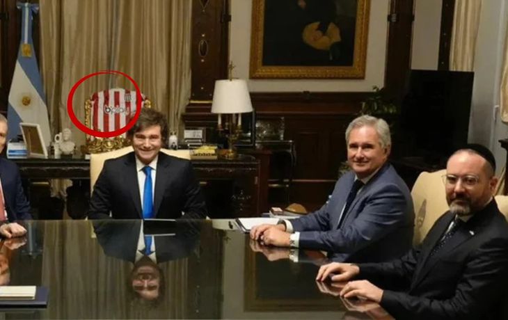 Milei, quien dice ser hincha de Boca, festejó el título de Estudiantes