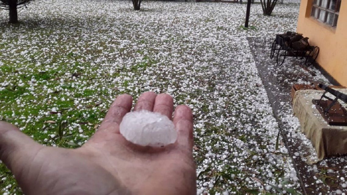 Mar del Plata sufrió una fuerte caída de granizo