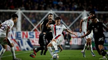 san lorenzo vencio a deportivo riestra y se acerca a la cima de la zona b san lorenzo vencio a deportivo riestra y se acerca a la cima de la zona b