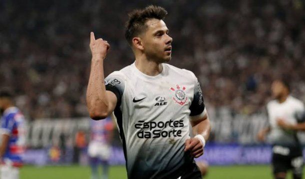 Aseguran que Ángel Romero ya es jugador de Boca