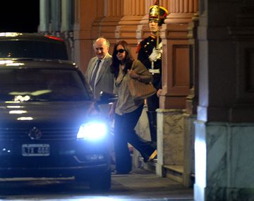 Cristina se reunió en Casa de Gobierno con funcionarios