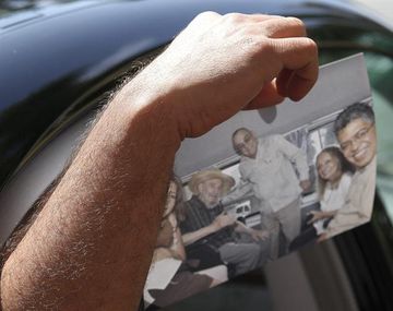 Fidel reapareció en público tras rumores sobre su salud