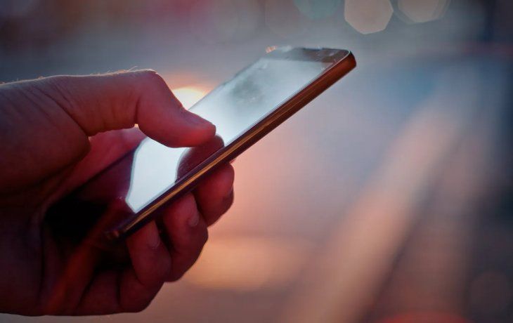 Detuvieron a organizador de torneos de vóley acusado de filmar a una nena en el baño 