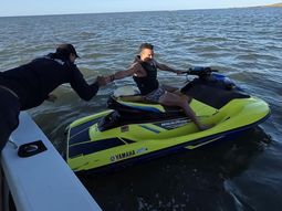 la reaccion del turista argentino que paso mas de 10 horas en el mar y no queria ser rescatado la reaccion del turista argentino que paso mas de 10 horas en el mar y no queria ser rescatado