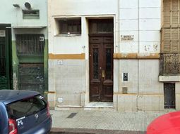 Un adolescente de 15 años abusó de una nena de ocho en un hotel familiar de San Telmo