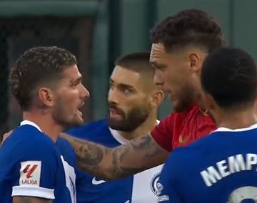 El picante cruce de Lucas Ocampos y Rodrigo De Paul