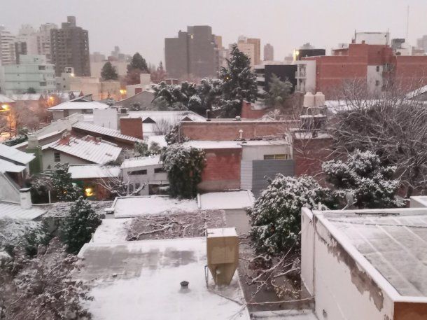 Sábado de frío polar con complicaciones: alerta por nieve en dos provincias