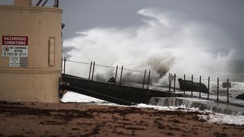 El huracán Matthew azota a Estados Unidos. El huracán Matthew azota a Estados Unidos.